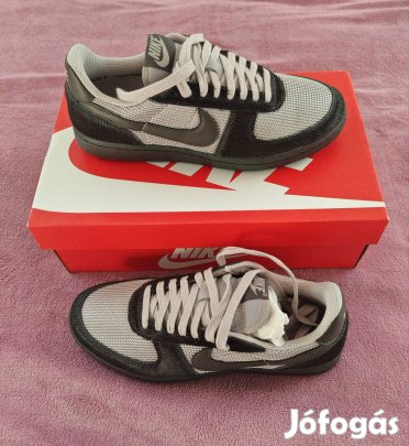új női Nike cipő eladó 