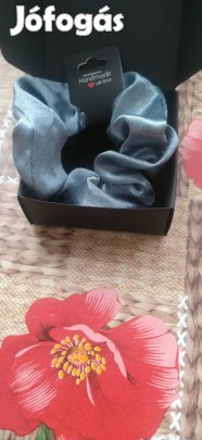 új világoskék közepes szatén alkalmi scrunchie 