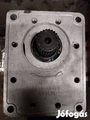 ujj hidraulikaszivattyu bordás tengelyel 