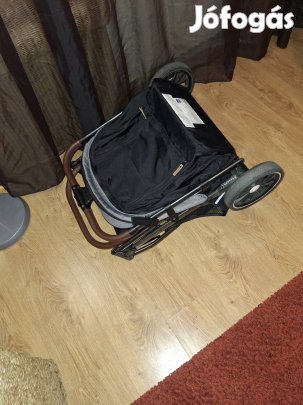 újszerü babakocsi eladó