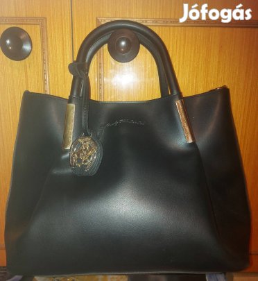 újszerű márkás női táska