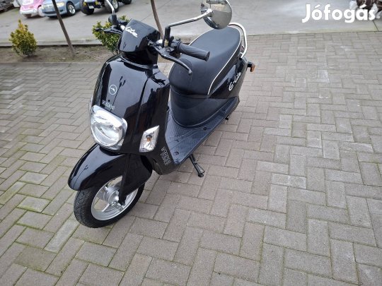 újszerű tomos e-lite elektromos robogó 48v-32ah li-ion 60km-ert