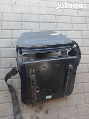 ülés kistraktorra munkagépre