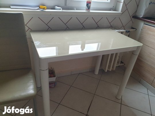 üvegasztal konyhai/szobai