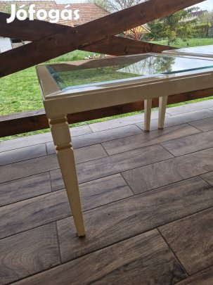 üvegasztalok Hibátlan állapotban 
