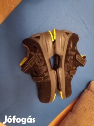 uvex 43 munkavédelmi szandál