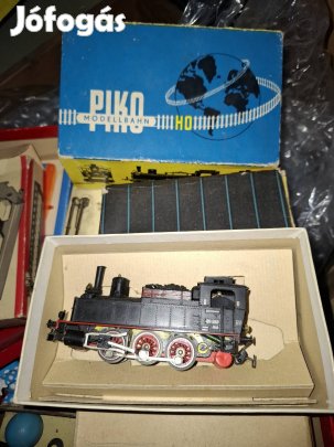 vasútmodell gőzmozdony piko