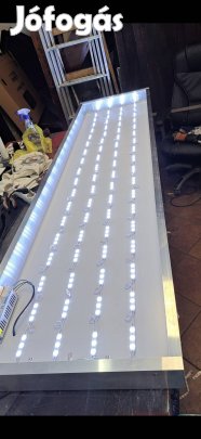 világító reklámtábla 