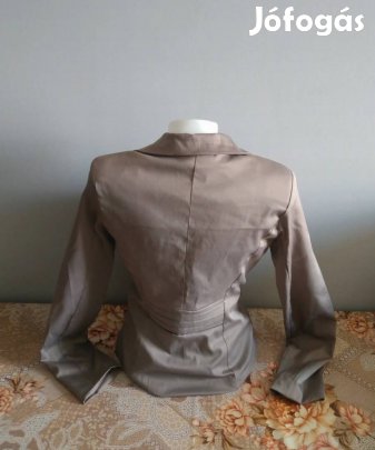 világos barna szűkített alkalmi blézer, zakó 