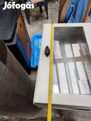 villanyóra szekrény 