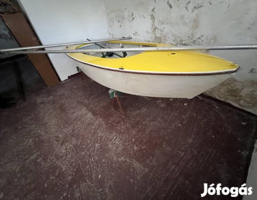 vitorlás hajó mérete ~310x110 cm,  jó állapotú