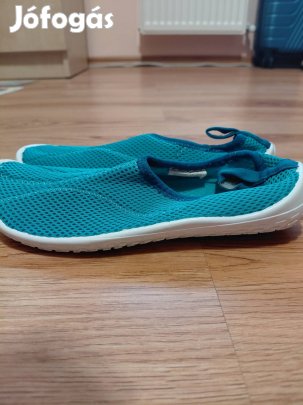 vizicipő 34es méret 
