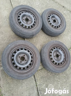 volvo v40,s40 lemezfelni garnitúra nyárigumival