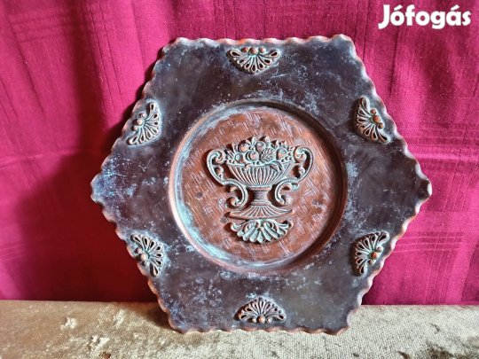 vörösréz falitál ,dísztányér ,22cm átm.