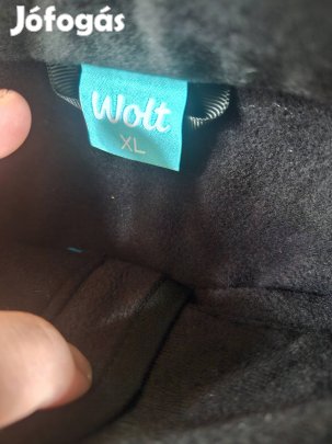 wolt kabát xl.