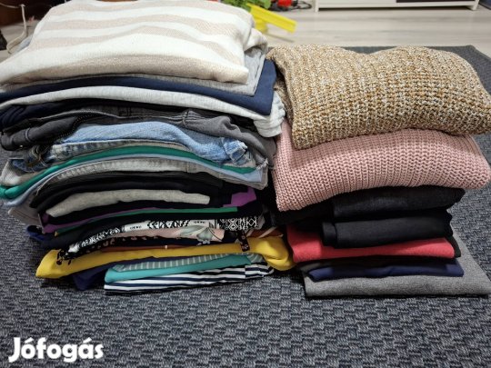 xs-s méretű női ruhacsomag eladó